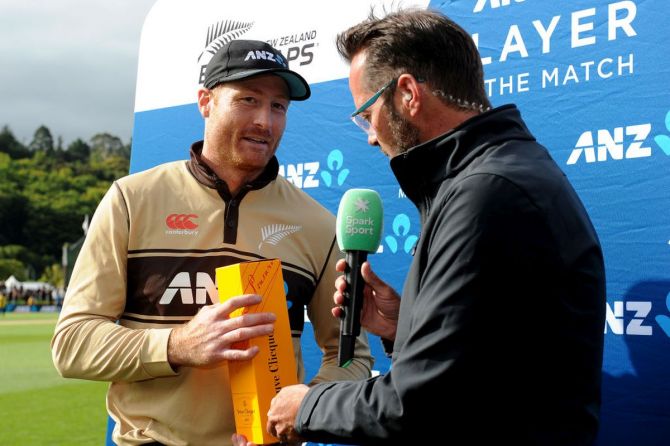 New Zealand's Martin Guptill is awarded player of the match for his 97 in the 2nd T20 against Australia at University of Otago Oval in Dunedin on Thursday