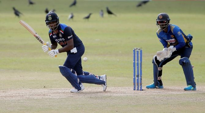 Sanju Samson hit 5 fours and a six during his 46-run knock off as many balls.