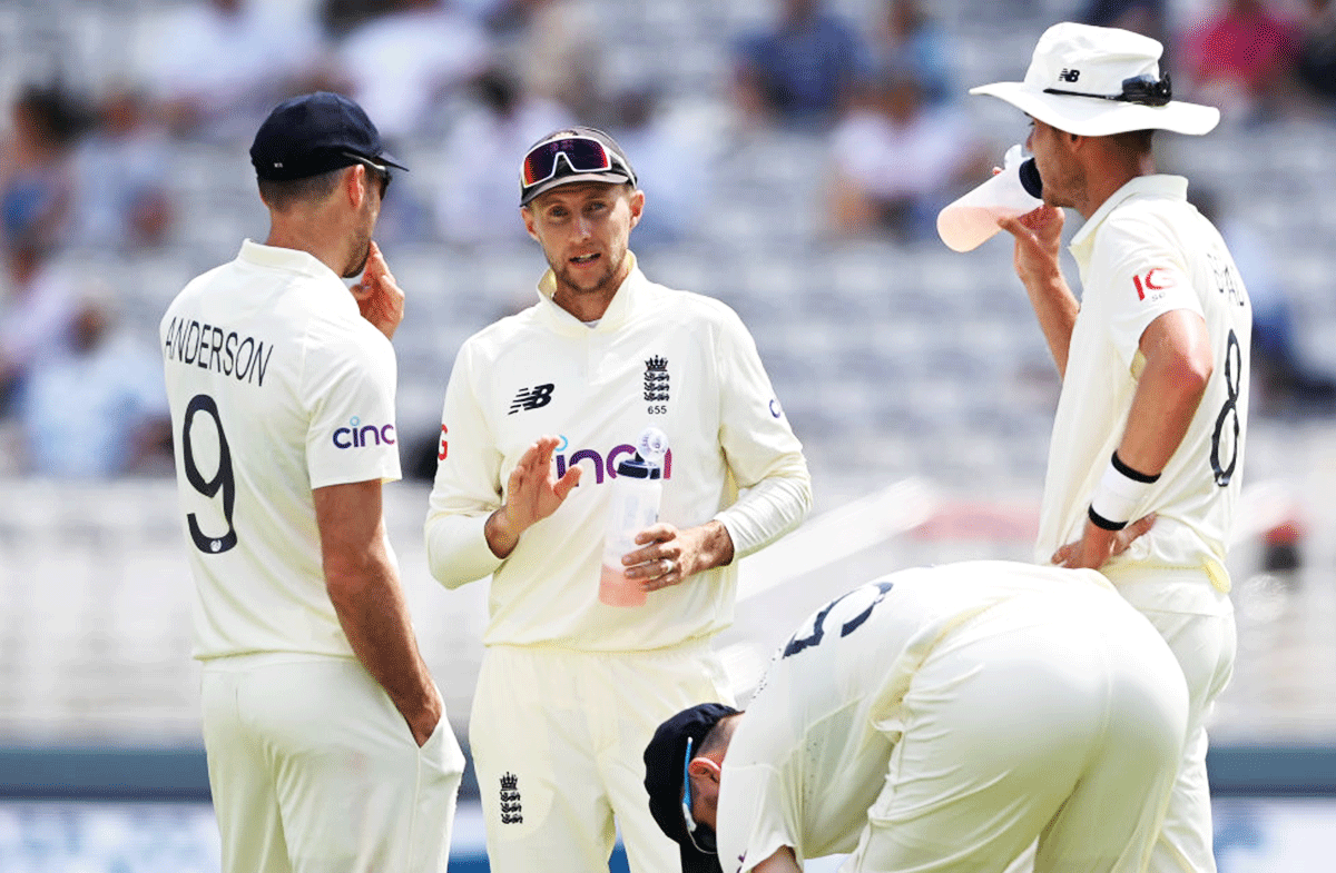 'Joe Root's tendency to have long discussions with senior players is reminiscent of Alastair Cook at his worst,' says Ian Chappell.