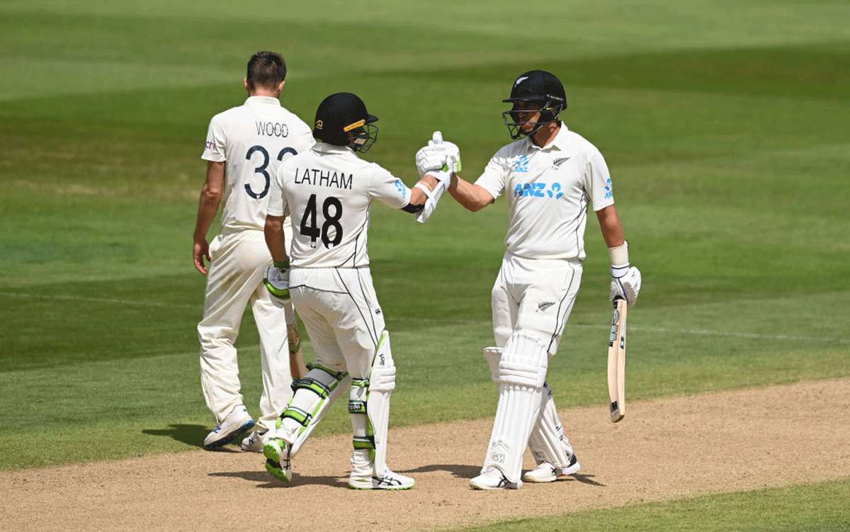 Tom Latham and Ross Taylor celebrate after scoring the winning runs