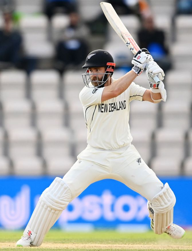 Kane Williamson finds the boundary on Day 6
