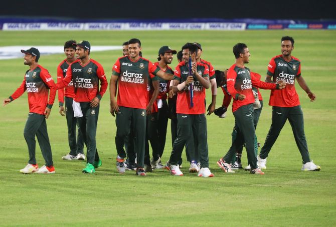 Bangladesh's players celebrate victory