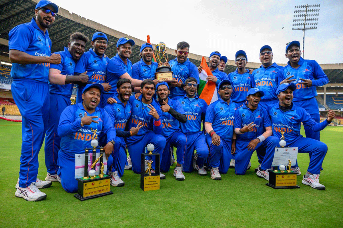 The victorious Indian team celebrate with the trophy on Saturday. After India set Bangladesh a mammoth 277 for 2, the visitors could manage only 157 for 3 in 20 overs. Salman top-scored for Bangladesh with 77 not out.