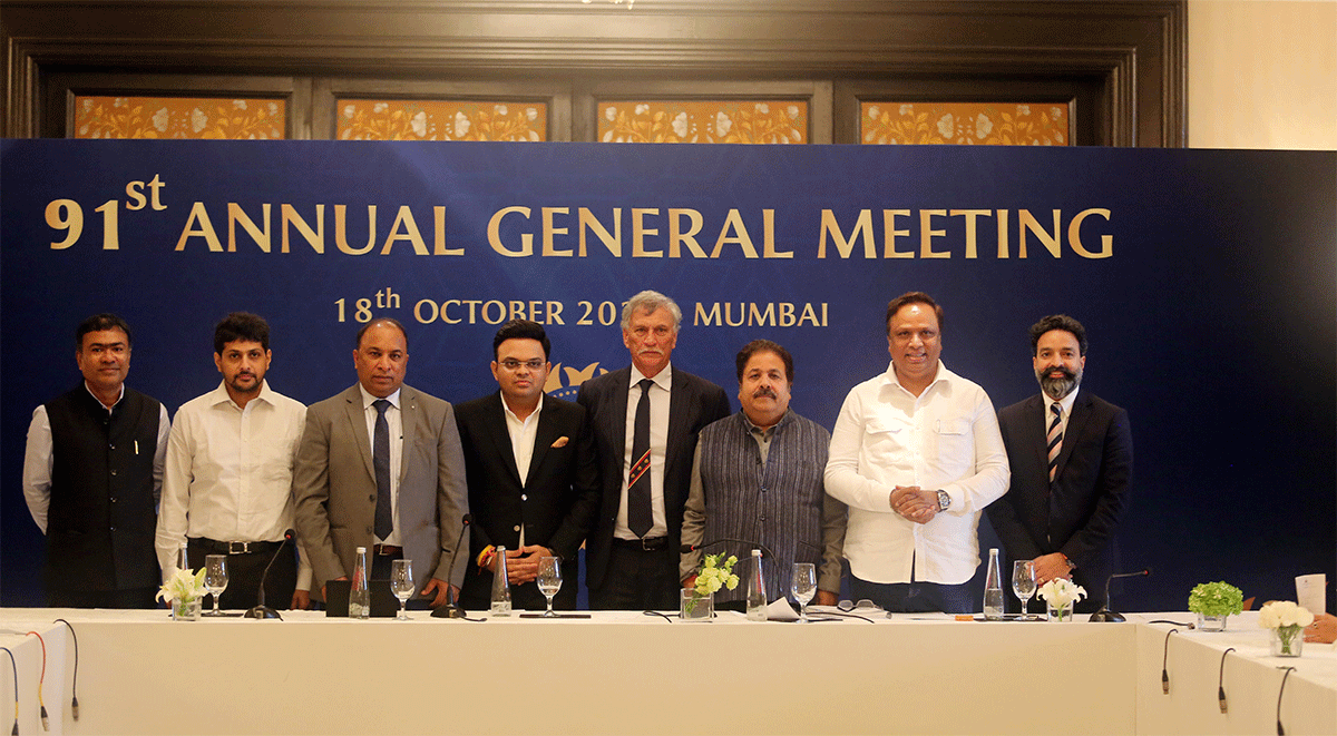 Newly elected Board of Control for Cricket in India (BCCI) president Roger Binny (centre R) and secretary Jay Shah (centre L) pose with other board members after the 91st BCCI annual general meeting in Mumbai on Tuesday