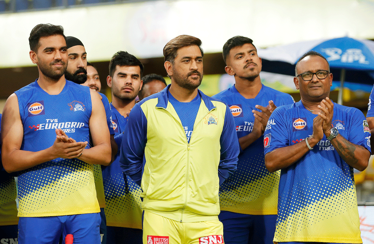 Dhoni with his CSK teammates
