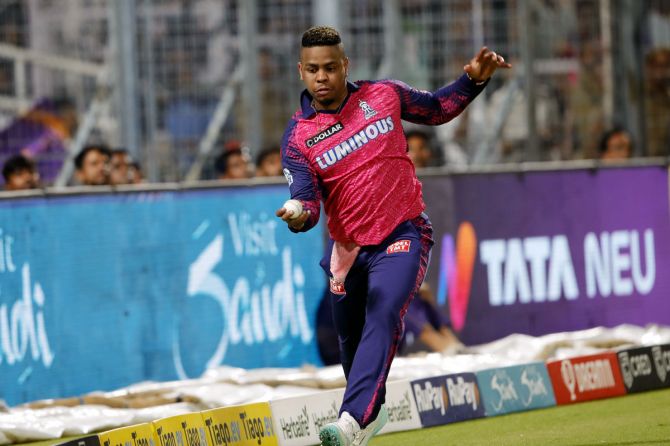 Shimron Hetmyer takes the catch to dismiss Jason Roy off the bowling of Trent Boult.