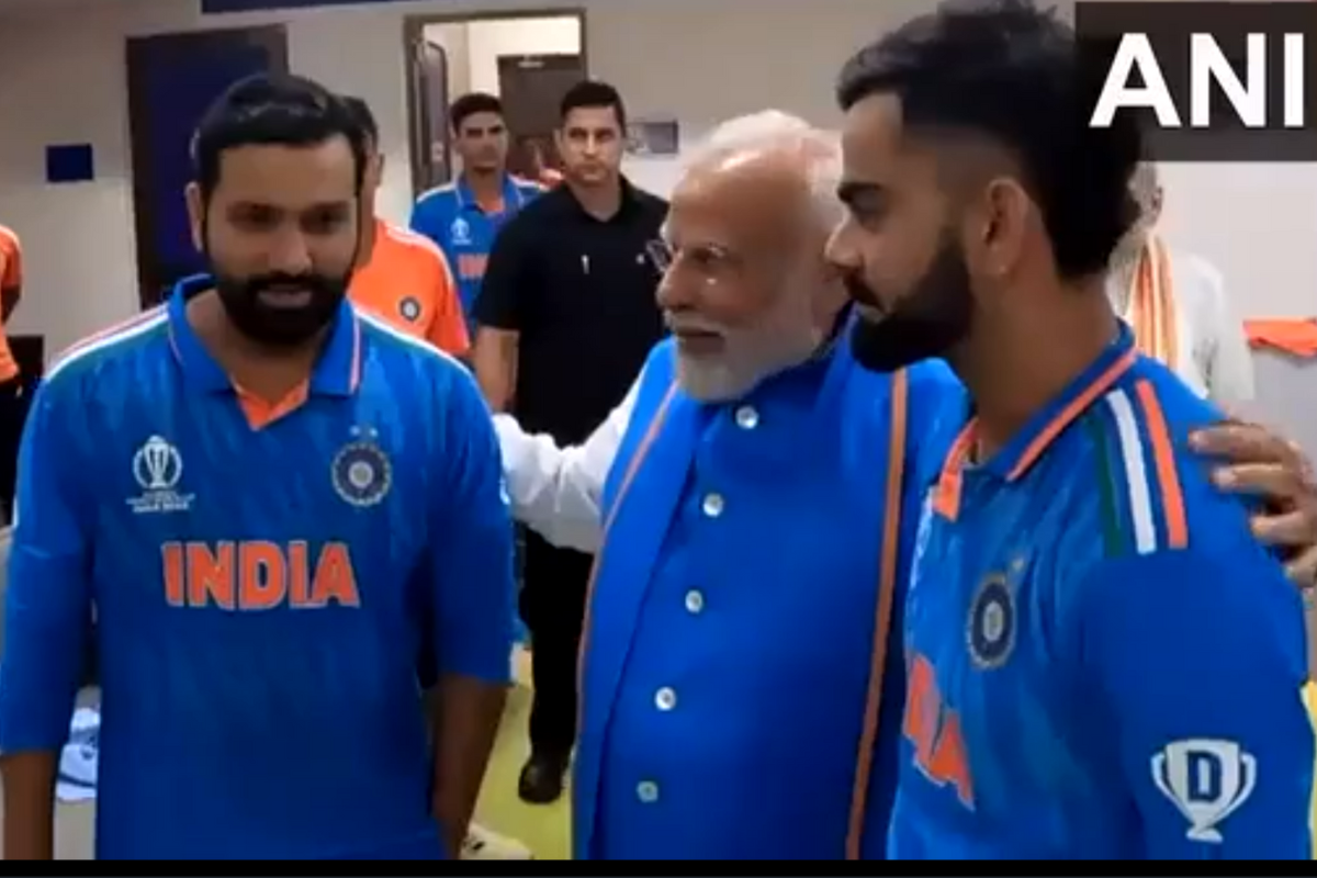 PM Modi visits Indian cricketers in the dressing room after their World Cup final loss to Australia in Ahmedabad on Sunday, November 19