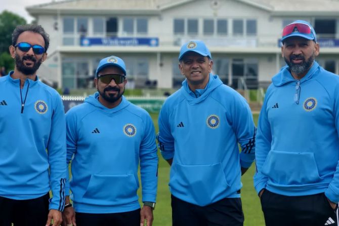 Rahul Dravid and his support staff