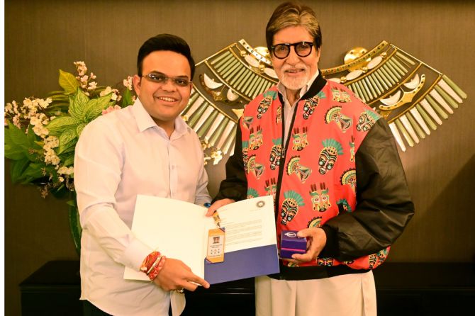 BCCI secretary Jay Shah presents superstar Amitabh Bachchan with 'Golden Ticket'