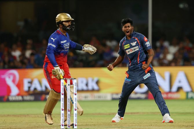 Lucknow Super Giants pacer Mayank Yadav became an overnight sensation after consistently bowling at 150kmph-plus on his IPL debut against Punjab Kings and finishing with figures of 3 for 27. 