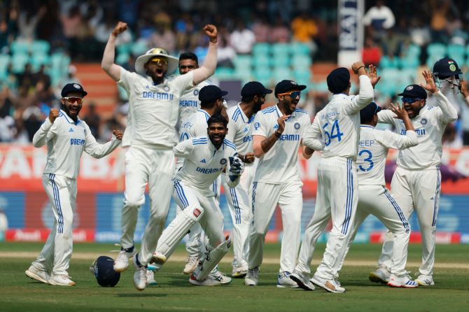 India players celebrate after third umpire confirms the wicket of England's Ben Stokes, run out by Shreyas Iyer 