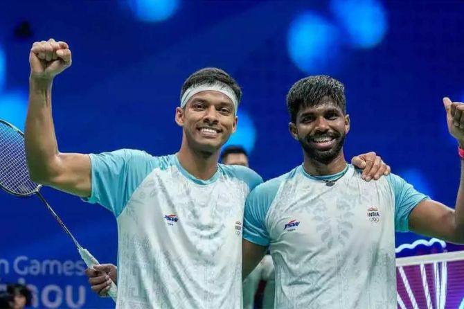Satwiksai Rankireddy and Chirag Shetty, who were conferred with the Major Dhyanchand Khel Ratna on Tuesday, won the opening round of the Malaysia Open on Wednesday