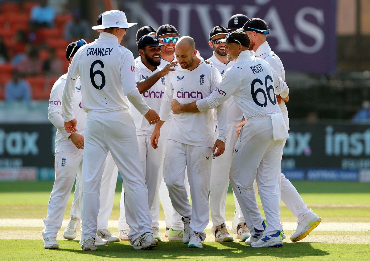 Jack Leach celebrates the wicket of Shreyas Iyer with his team-mates