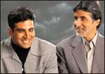 Amitabh Bachchan and Akshay Kumar in Ek Rishtaa