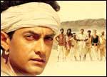 Aamir Khan and the cast of Lagaan 