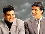 Akshay Kumar and Amitabh Bachchan in Ek Rishtaa