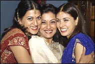 Moushumi Chatterjee [centre] and Lisa Ray [left]
