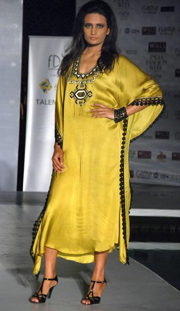 Ashima Singh label Ashii Fashion Show at LIFW 2009