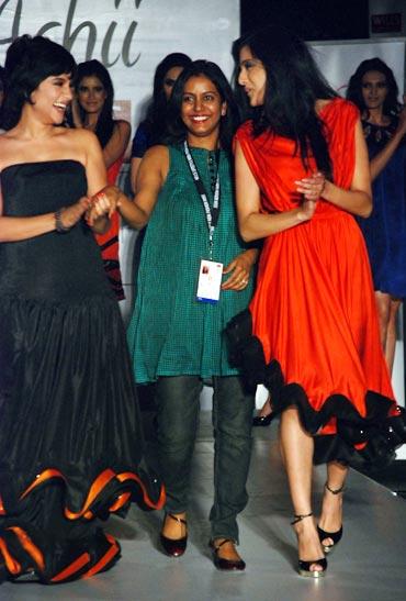 Ashima Singh label Ashii Fashion Show at LIFW 2009