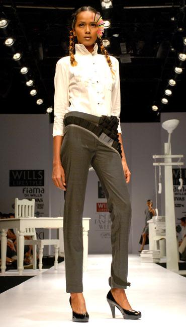 Nitil Bal Chauhan Fashion Show at LIFW 2009