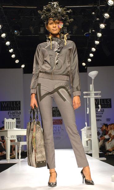 Nitil Bal Chauhan Fashion Show at LIFW 2009