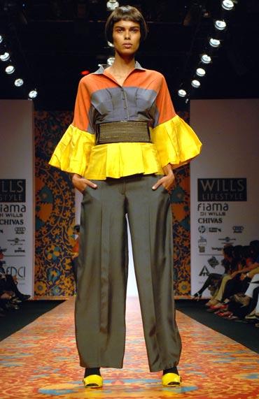 Ritu Kumar Fashion Show at LIFW 2009