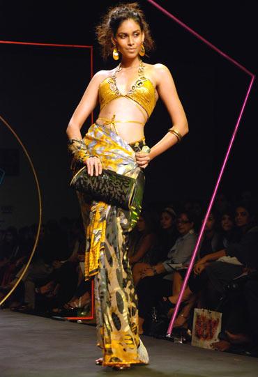 Satya Paul Fashion Show at LIFW 2009