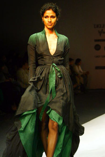 Fashion Isha on Rediff Com  Dynamic Designs From Dozakh