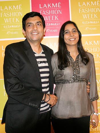 From left: Sanjeev Kapoor and wife Alyona
