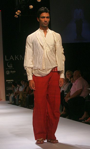 A male model poses in khadi pants by Aneeth Arora at the spring-summer LFW instalment this year
