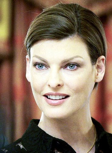 Yesteryears supermodel Linda Evangelista freely admits to Botox, claiming it keeps her skin youthful