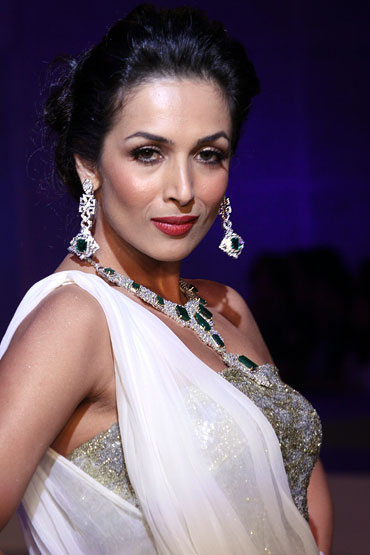 Malaika Arora Khan for Queenie Singh at HDIL India Couture Week