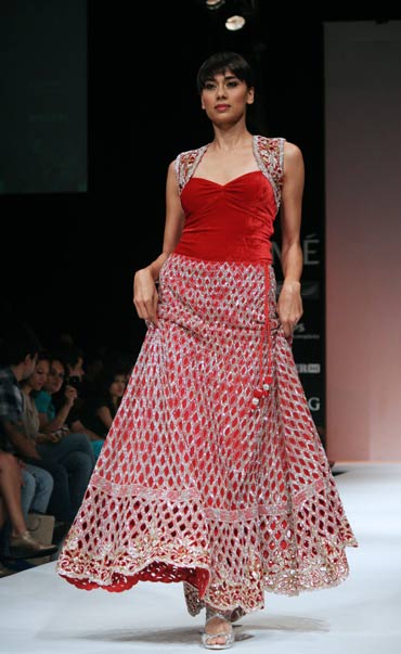 A model in an Arpan Vohra creation