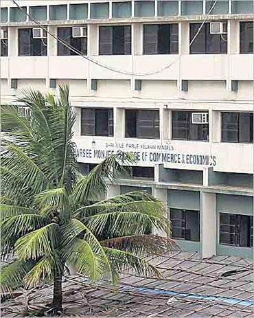 NM College of Commerce and Economics, Mumbai