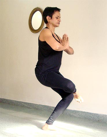 Eka pada utkat pranamasana (One-legged squat prayer pose)