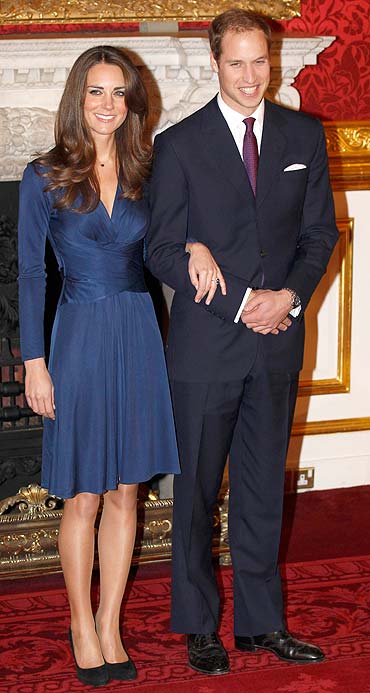 kate middleton blue dress engagement. Kate Middleton#39;s engagement