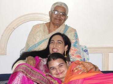Brijinder Khurana (centre) with her mother and her daughter