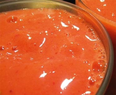Orange and strawberry smoothie