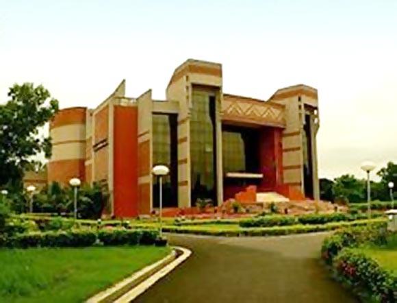 IIM-C campus