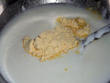 Apply a mixture of gram flour and curd