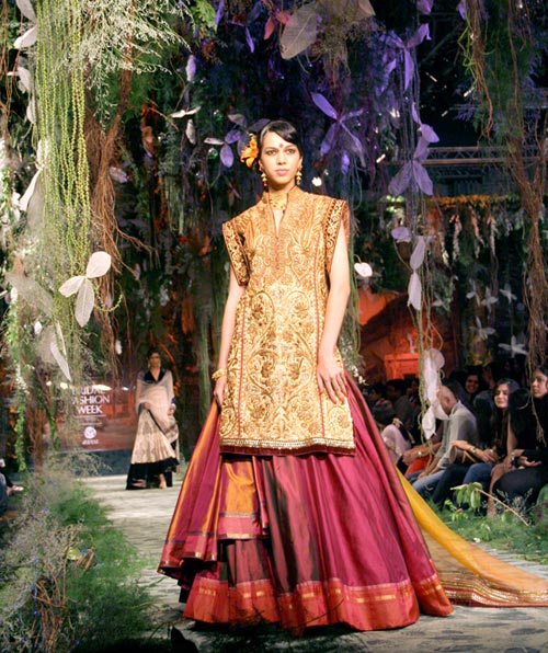 A Tarun Tahiliani creation