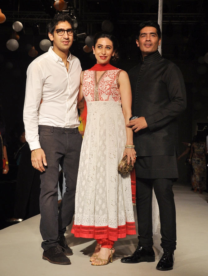 Ayan Mukherjee with Karisma Kapur and Manish Malhotra
