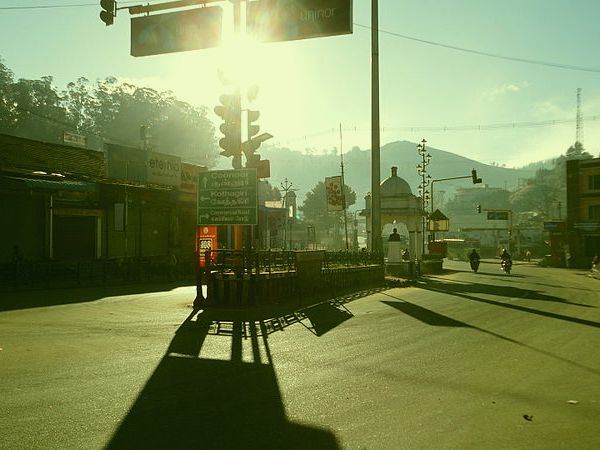 Charring Cross, Ooty wakes up to a bright sunny morning