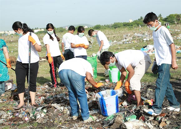EFI team at a cleaning programme