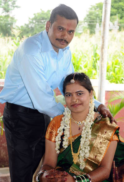 Dnyaneshwar Devane and his wife Dhanashri