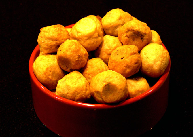 Sweet kachori