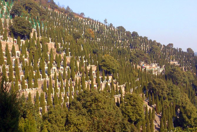 A panoramic view of the cemetery. The higher your burial spot, the most expensive it is.