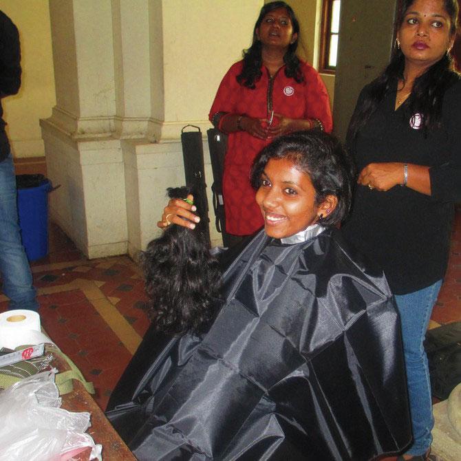 indian long hair women head shave