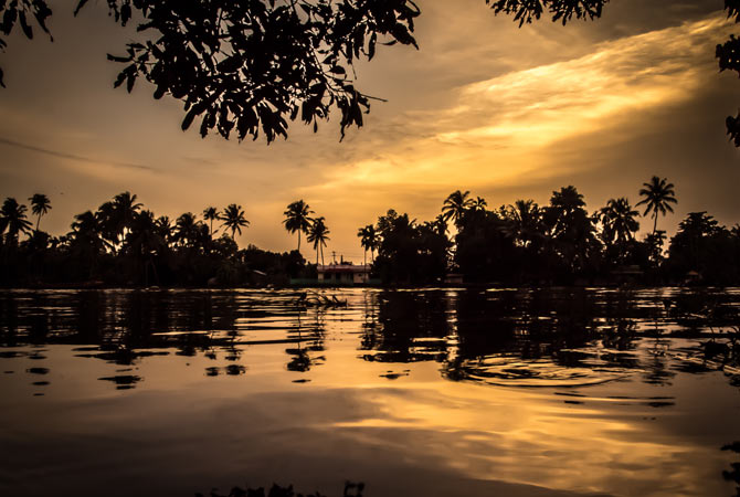 Alleppey backwaters, Kerala