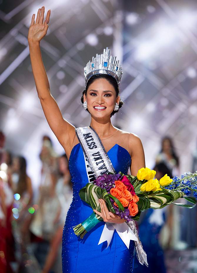 Miss Philippines wins Miss Universe 2015 after shocking ending - Rediff